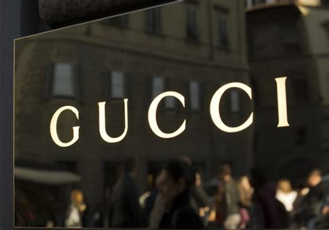 gucci dress controversy|gucci ethical issues.